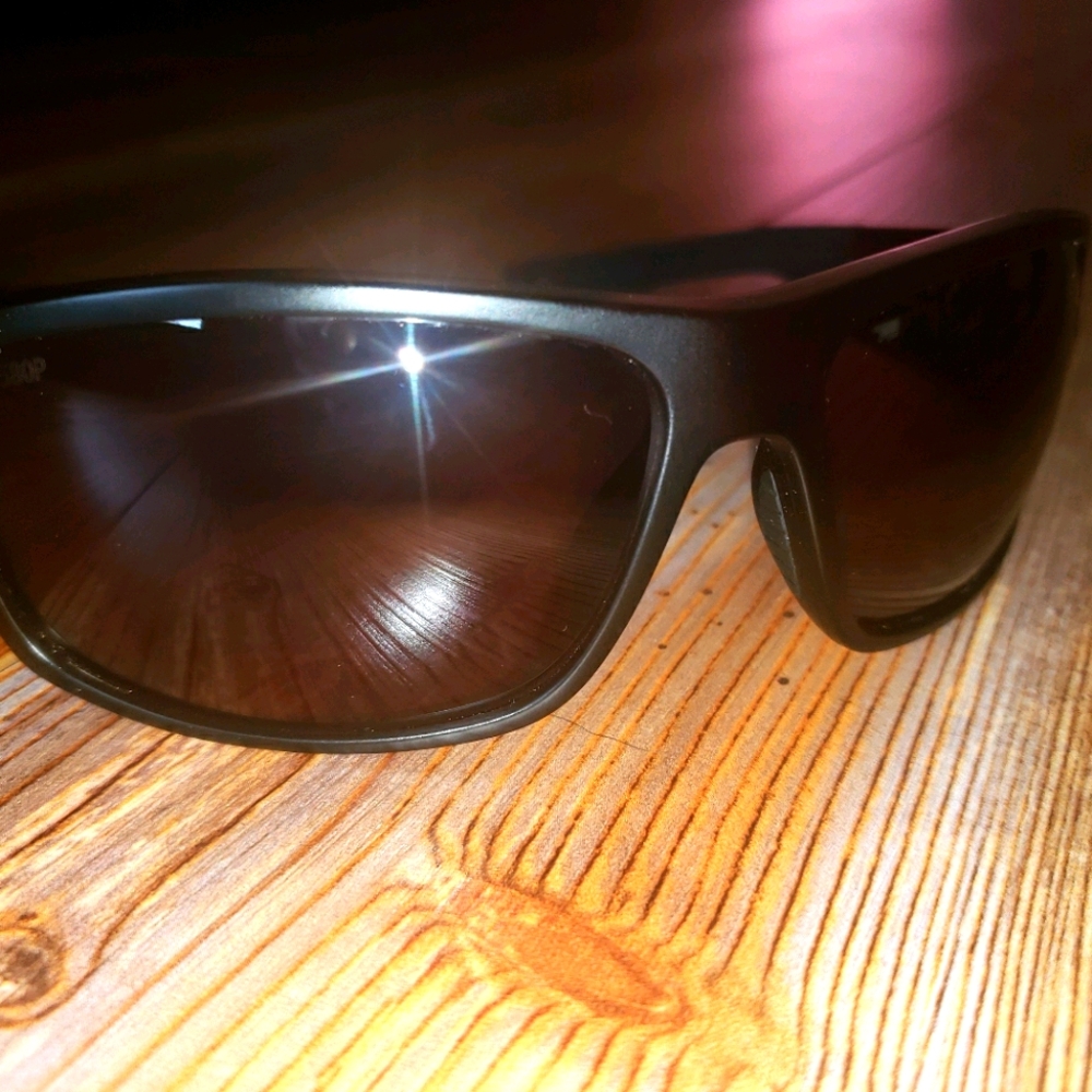 Costa Del Mar Cape Polarized 590P Sunglasses